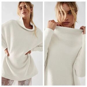 Free People Ottoman Slouchy Tunic Sweater